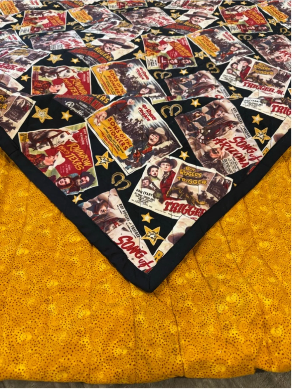 Roy Rogers Western Movie Poster Black & Yellow Queen Quilt 84x88